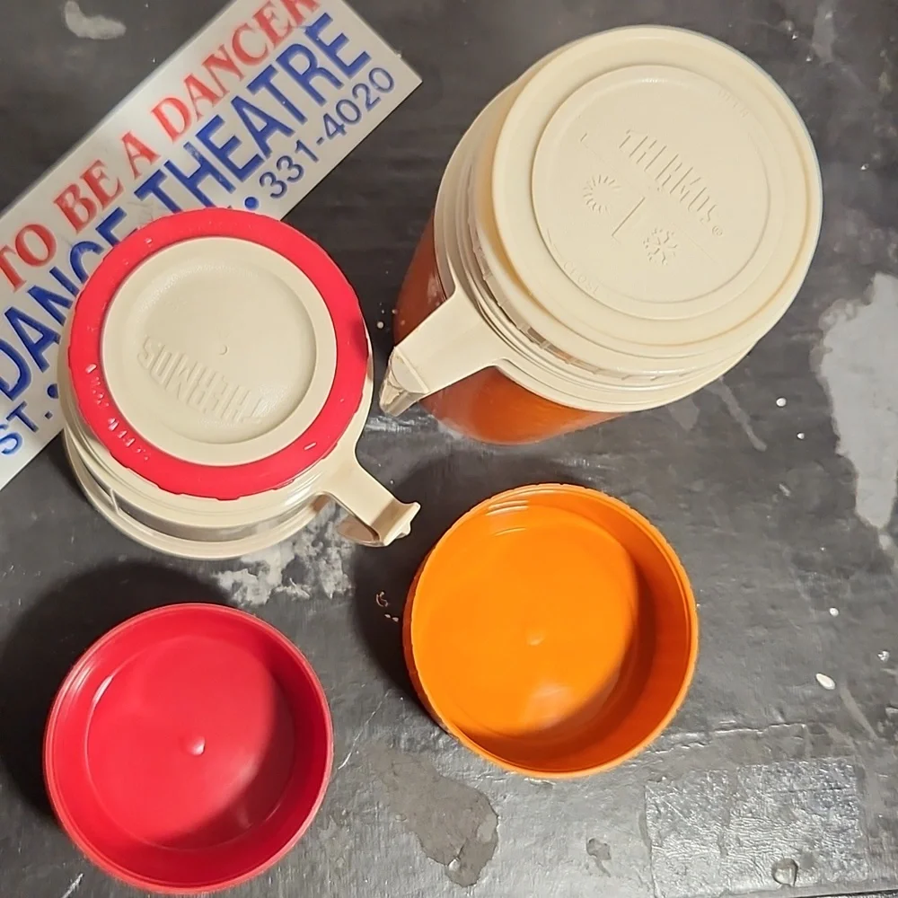 THERMO Vintage Thermoses 3
